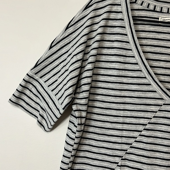 Abercrombie & Fitch tshirt dress - Picture 4 of 10